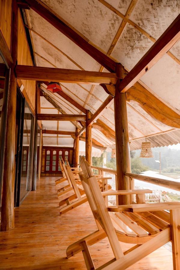 Le Chalet Homestay Bac Ha  Exteriör bild